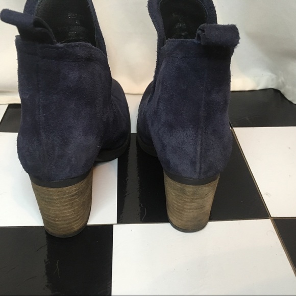 All Season BLUE SUEDE SHOES! Water resistant. - Picture 9 of 12